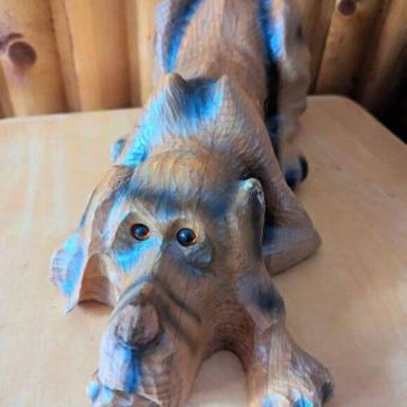 Big Sky Carvers Jeff Fleming Pine Wood Carved Purdy Dog Sculpture Bearfoots - Picture 16 of 16